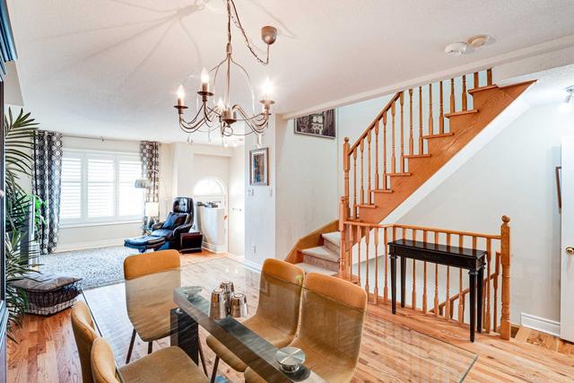 17 Rodeo Crt, House attached with 3 bedrooms, 3 bathrooms and 2 parking in Toronto ON | Image 21