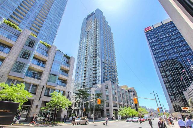 1706 - 2181 Yonge St, Condo with 1 bedrooms, 1 bathrooms and 1 parking in Toronto ON | Image 1