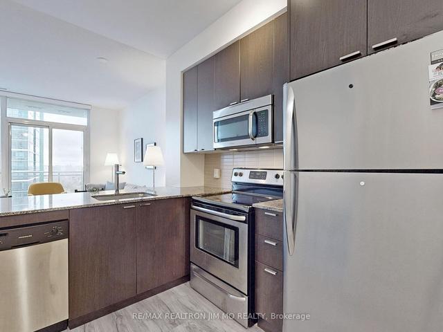 2301 - 23 Sheppard Ave E, Condo with 1 bedrooms, 1 bathrooms and 1 parking in Toronto ON | Image 8
