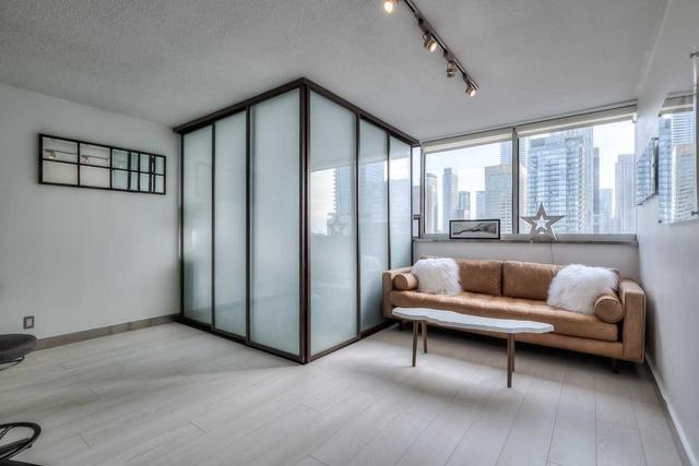1903 - 914 Yonge St, Condo with 0 bedrooms, 1 bathrooms and 0 parking in Toronto ON | Image 21