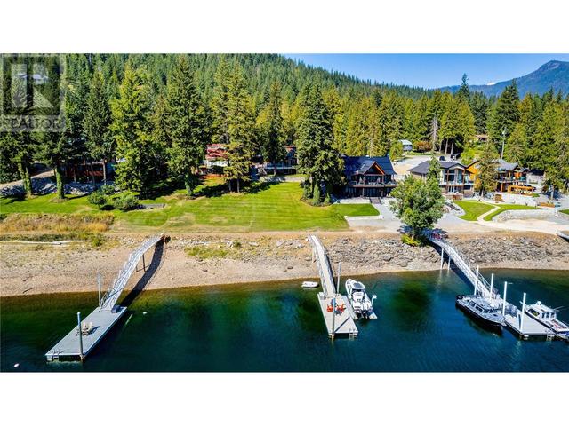 339 Coach Road, House detached with 3 bedrooms, 3 bathrooms and 8 parking in Sicamous BC | Image 49