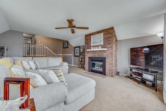 14 Dowers Dr, House detached with 3 bedrooms, 3 bathrooms and 2 parking in Ajax ON | Image 9