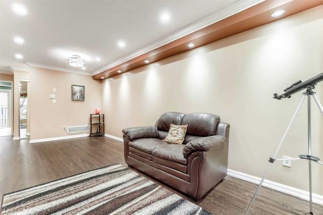179 Trudeau Ave, Townhouse with 3 bedrooms, 3 bathrooms and 3 parking in Mississauga ON | Image 24