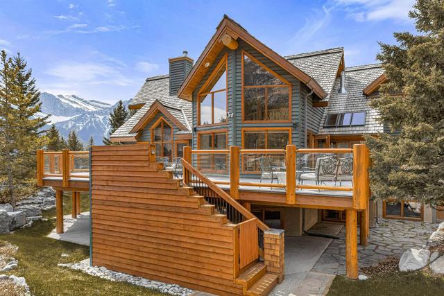 37 Eagle Landing, House detached with 5 bedrooms, 3 bathrooms and 6 parking in Canmore AB | Image 2