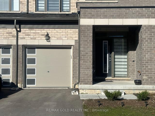 32 - 166 Deerpath Dr, House attached with 3 bedrooms, 3 bathrooms and 2 parking in Guelph ON | Image 1