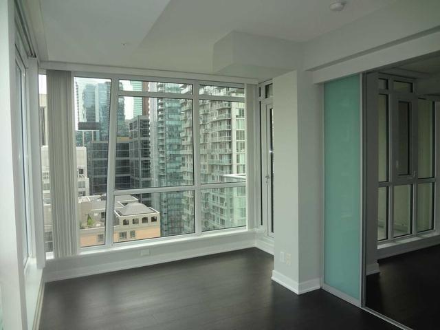 2102 - 30 Nelson St, Condo with 2 bedrooms, 2 bathrooms and 1 parking in Toronto ON | Image 20