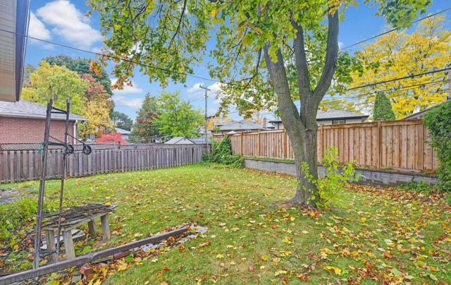 8 Groverdale Rd, House detached with 3 bedrooms, 2 bathrooms and 5 parking in Toronto ON | Image 15