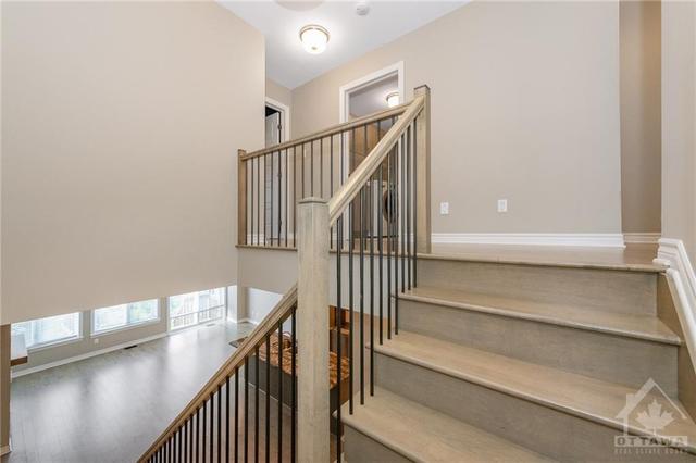 942 Geographe Terrace, Townhouse with 3 bedrooms, 3 bathrooms and 3 parking in Ottawa ON | Image 12