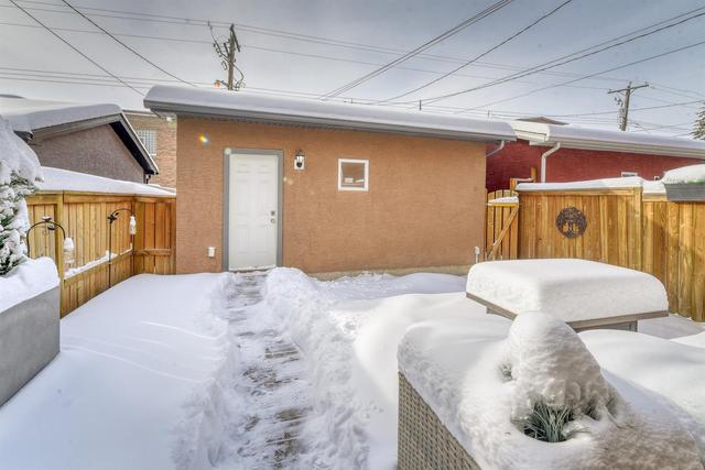 3811 14 Street Sw, House detached with 4 bedrooms, 2 bathrooms and 2 parking in Calgary AB | Image 40