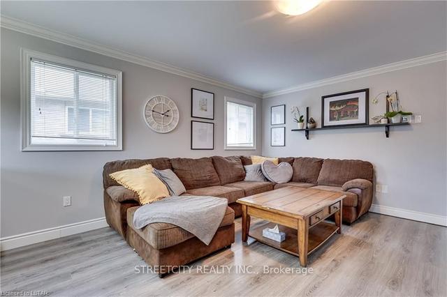 1864 Bloom Cres, House detached with 3 bedrooms, 1 bathrooms and 3 parking in London ON | Image 39