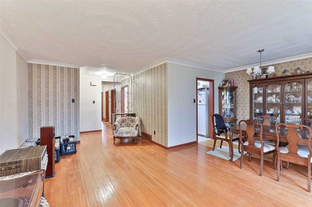 70 Alpaca Dr, House detached with 3 bedrooms, 2 bathrooms and 4 parking in Toronto ON | Image 30