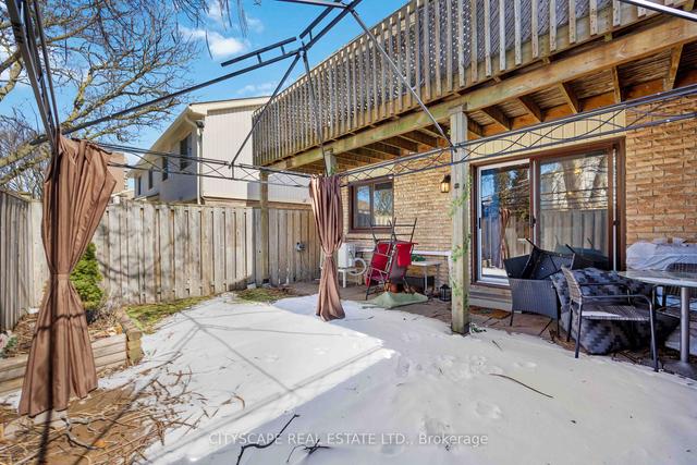 11 - 6777 Formentera Ave, Townhouse with 3 bedrooms, 1 bathrooms and 2 parking in Mississauga ON | Image 24