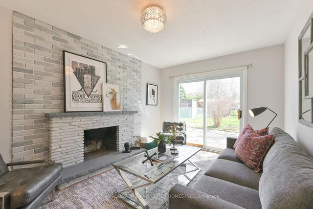 53 Gracey Blvd, House detached with 3 bedrooms, 2 bathrooms and 6 parking in Toronto ON | Image 7