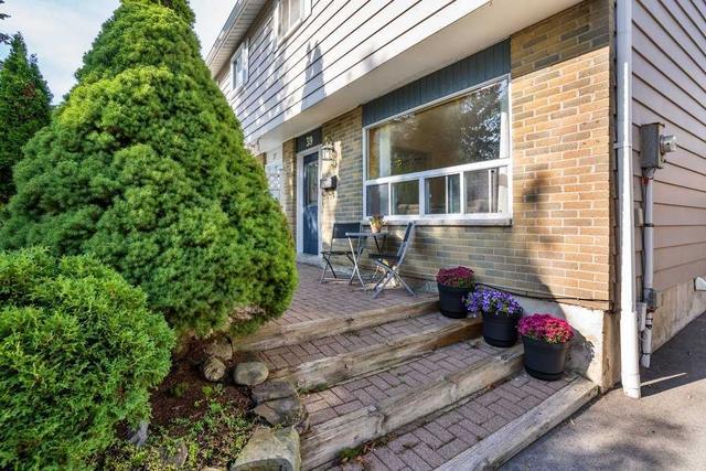 39 Bramhall Circ, House semidetached with 3 bedrooms, 1 bathrooms and 3 parking in Brampton ON | Image 23