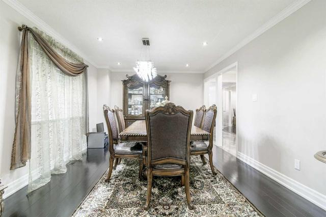 5469 Glen Erin Dr, House detached with 4 bedrooms, 4 bathrooms and 4 parking in Mississauga ON | Image 4