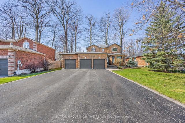 33 Glen Oak Crt, House detached with 4 bedrooms, 4 bathrooms and 12 parking in Barrie ON | Image 33