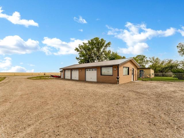 1 - 13514 Range Road 65 Range, House detached with 4 bedrooms, 3 bathrooms and 3 parking in Cypress County AB | Image 37