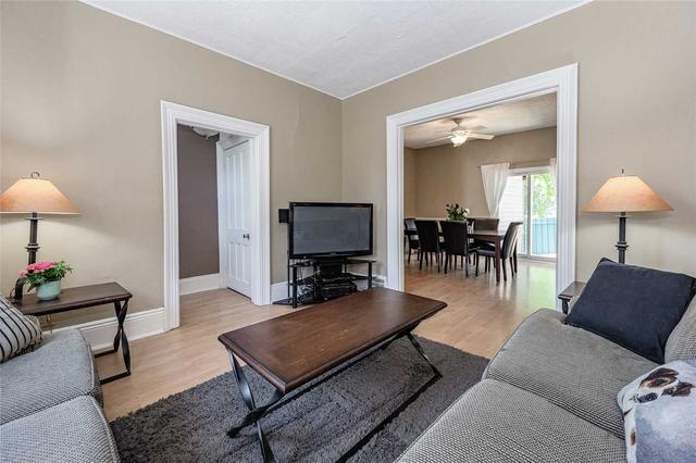 13 Woodbine Cres, House detached with 3 bedrooms, 2 bathrooms and 1 parking in Hamilton ON | Image 8