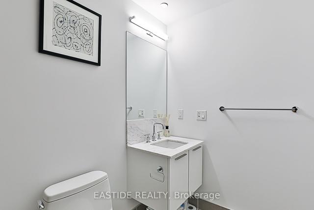 3912 - 3 Gloucester St E, Condo with 1 bedrooms, 1 bathrooms and 0 parking in Toronto ON | Image 6
