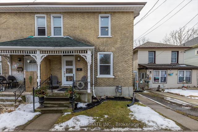 337 Mcdonnel St, House semidetached with 1 bedrooms, 2 bathrooms and 2 parking in Peterborough ON | Image 1