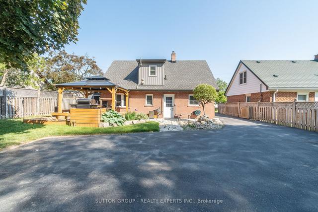 2035 Leighland Rd, House detached with 3 bedrooms, 2 bathrooms and 12 parking in Burlington ON | Image 28