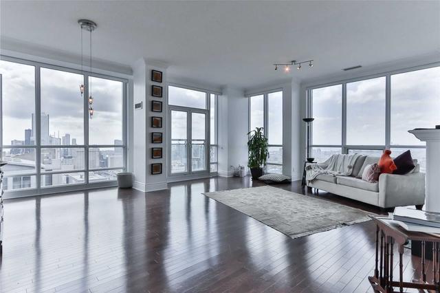 ph05 - 763 Bay St, Condo with 2 bedrooms, 3 bathrooms and 3 parking in Toronto ON | Image 37