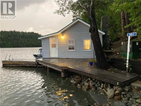 2 - 665 Pt Chimo Island, House detached with 2 bedrooms, 1 bathrooms and null parking in Temagami ON | Card Image