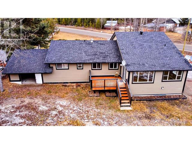 5611 Canim Hendrix Lake Road, House detached with 3 bedrooms, 2 bathrooms and null parking in Cariboo H BC | Image 1