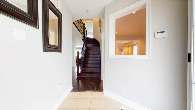 72 Cobblestone Crt, House detached with 5 bedrooms, 6 bathrooms and 8 parking in Brampton ON | Image 33