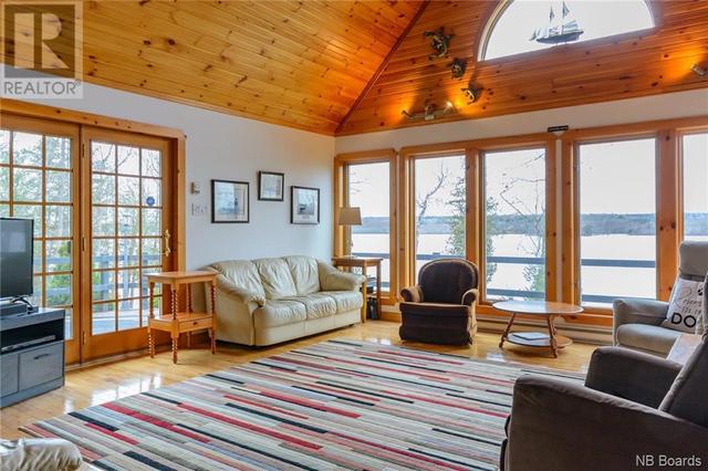 2162 Waterside Drive, House detached with 3 bedrooms, 1 bathrooms and null parking in Cambridge Narrows NB | Image 7