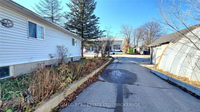198 King Rd, House detached with 3 bedrooms, 1 bathrooms and 10 parking in Richmond Hill ON | Image 12