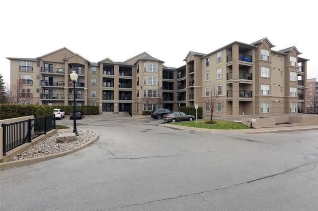 401 - 2055 Appleby Line, Condo with 2 bedrooms, 2 bathrooms and 1 parking in Burlington ON | Image 1