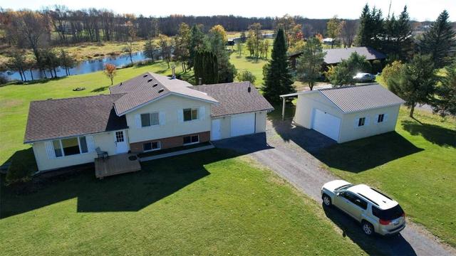 584 Hinchey Rd E, House detached with 3 bedrooms, 2 bathrooms and 10 parking in Tyendinaga ON | Card Image