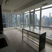 2004 - 30 Nelson St E, Condo with 2 bedrooms, 2 bathrooms and 1 parking in Toronto ON | Image 3