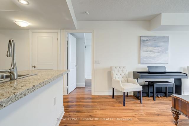 1622 - 500 Doris Ave, Condo with 2 bedrooms, 2 bathrooms and 1 parking in Toronto ON | Image 20