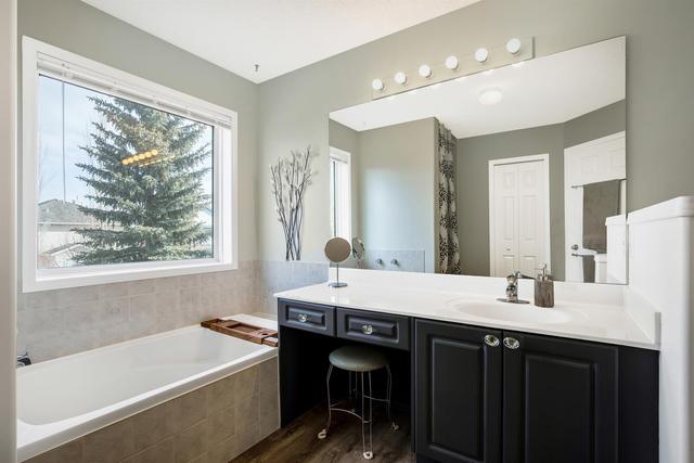 39 Valley Glen Heights Nw, House detached with 4 bedrooms, 3 bathrooms and 2 parking in Calgary AB | Image 30