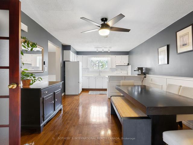 10 - 325 Mary St, Townhouse with 3 bedrooms, 2 bathrooms and 2 parking in Hamilton ON | Image 3