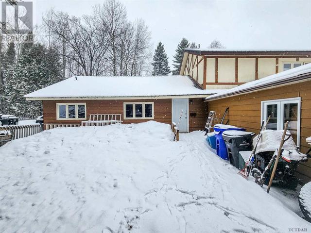 31 Comfort St, House detached with 5 bedrooms, 2 bathrooms and null parking in Kirkland Lake ON | Image 24