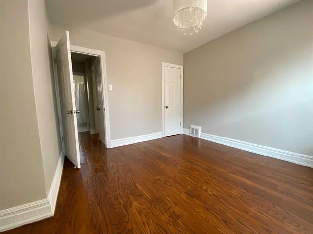 3312 Bathurst St, House attached with 2 bedrooms, 1 bathrooms and 2.5 parking in Toronto ON | Image 11