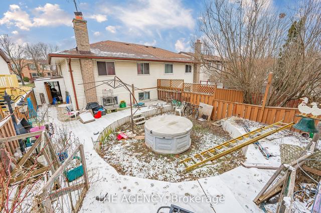 832 Monaghan Ave, House semidetached with 3 bedrooms, 2 bathrooms and 2 parking in Oshawa ON | Image 21