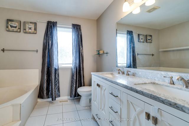 13 - 199 Saginaw Pkwy, Townhouse with 2 bedrooms, 4 bathrooms and 3 parking in Cambridge ON | Image 21
