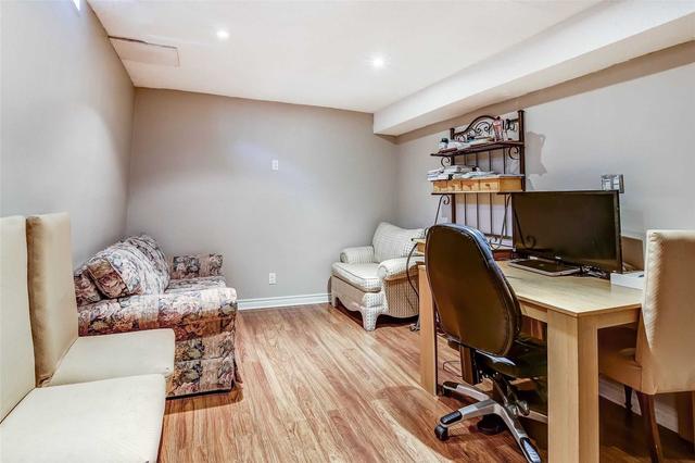 5447 Longford Dr, House semidetached with 4 bedrooms, 4 bathrooms and 3 parking in Mississauga ON | Image 30