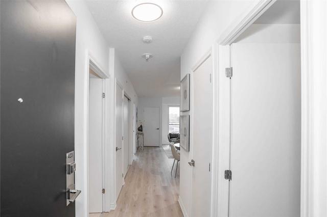 423 - 1 Falaise Rd, Condo with 1 bedrooms, 2 bathrooms and 1 parking in Toronto ON | Image 13