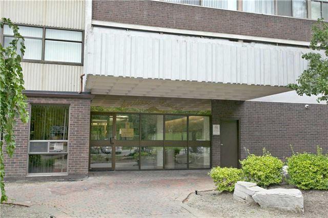 1001 - 100 Antibes Dr, Condo with 2 bedrooms, 1 bathrooms and 1 parking in Toronto ON | Image 2