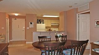 307 - 2301 Parkhaven Blvd, Condo with 2 bedrooms, 2 bathrooms and null parking in Oakville ON | Image 4