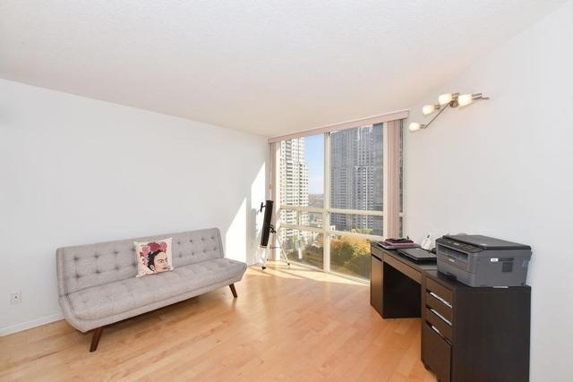 1606 - 50 Eglinton Ave W, Condo with 2 bedrooms, 2 bathrooms and 2 parking in Mississauga ON | Image 11