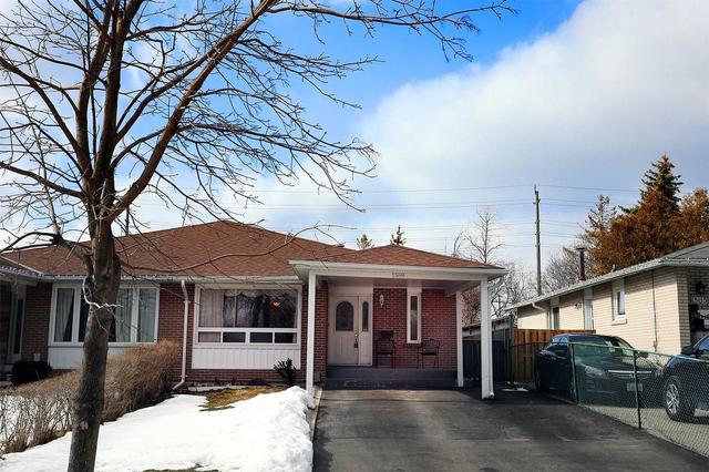 1569 Hobbs Cres, House semidetached with 3 bedrooms, 2 bathrooms and 3 parking in Mississauga ON | Image 1