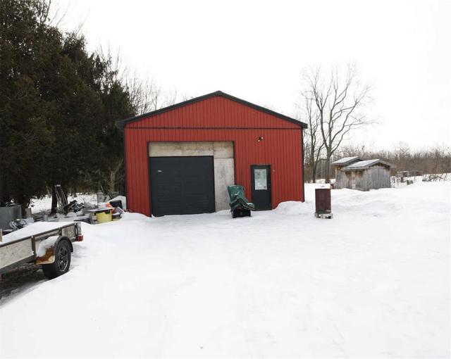 1643 Innisfil Beach Rd, House detached with 3 bedrooms, 2 bathrooms and 6 parking in Innisfil ON | Image 11