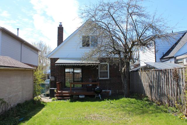 89 Binswood Ave, House detached with 4 bedrooms, 2 bathrooms and 3 parking in Toronto ON | Image 7
