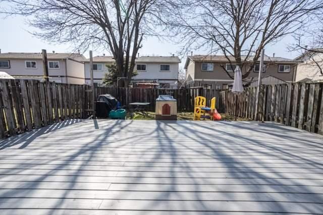 19 Sadlee Cove Cres, House attached with 3 bedrooms, 3 bathrooms and 5 parking in Toronto ON | Image 13